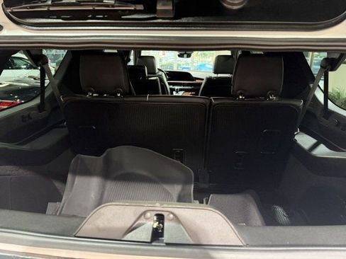 Used 2023 Cadillac Escalade ESV Premium Luxury w/ Performance Package image 38