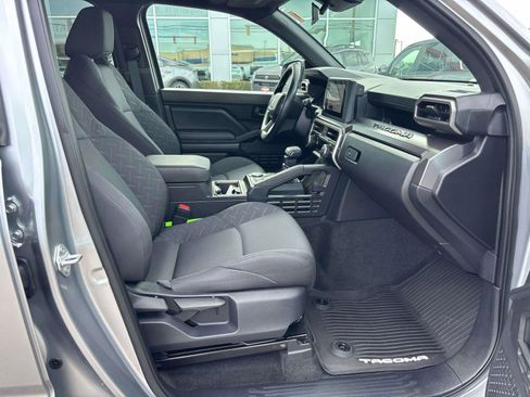 Certified 2025 Toyota Tacoma SR5 image 13