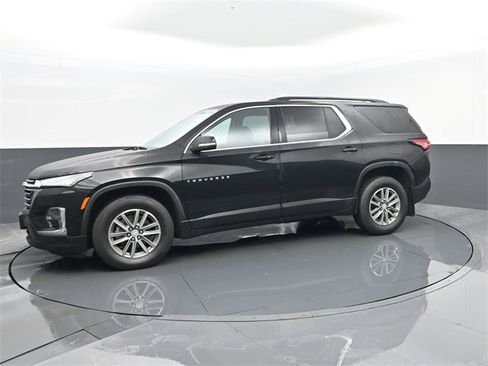 Used 2023 Chevrolet Traverse LT image 5