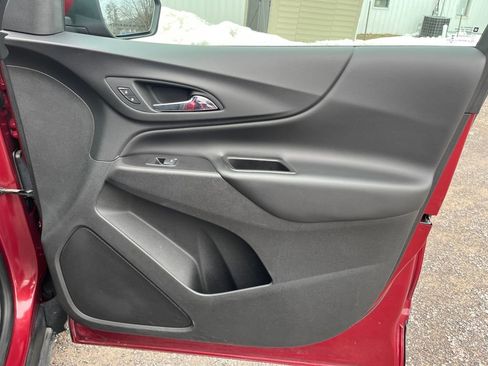 Used 2020 Chevrolet Equinox LT image 27