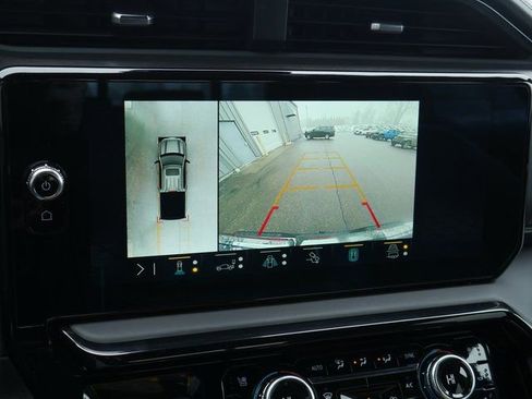 Used 2023 GMC Sierra 1500 AT4X image 8