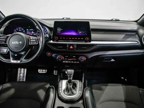 Used 2024 Kia Forte GT-Line image 11