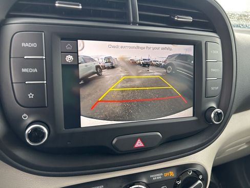 Used 2025 Kia Soul S FWD image 19