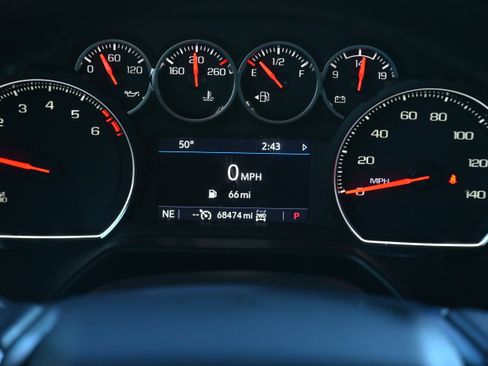 Used 2021 Chevrolet Tahoe Z71 image 22