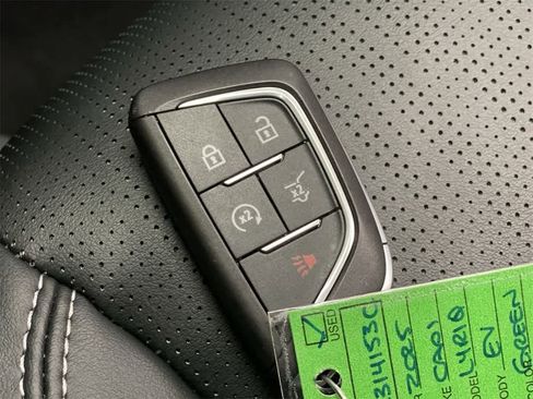 Certified 2025 Cadillac Lyriq Luxury image 28