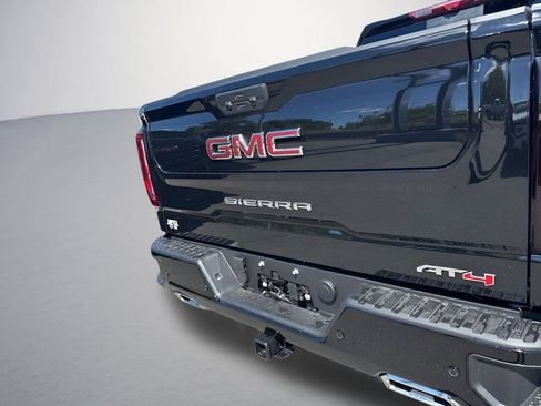 New 2026 GMC Sierra 1500 AT4 w/ AT4 Premium Package AWD/4WD image 34