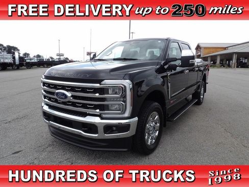 Used 2025 Ford F350 King Ranch w/ Chrome Package AWD/4WD image 1