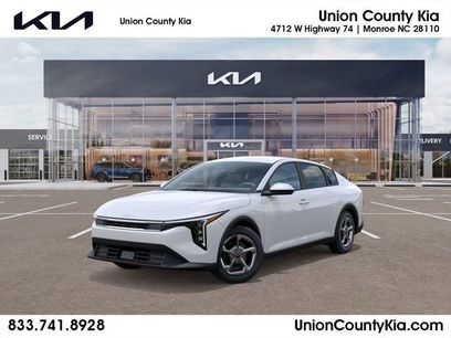 New 2026 Kia K4 LXS