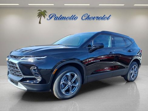 New 2026 Chevrolet Blazer LT w/ Convenience Package FWD image 4