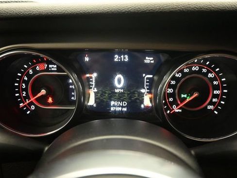 Used 2018 Jeep Wrangler Unlimited Rubicon AWD/4WD image 5