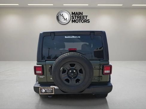 Used 2021 Jeep Wrangler Sport image 4