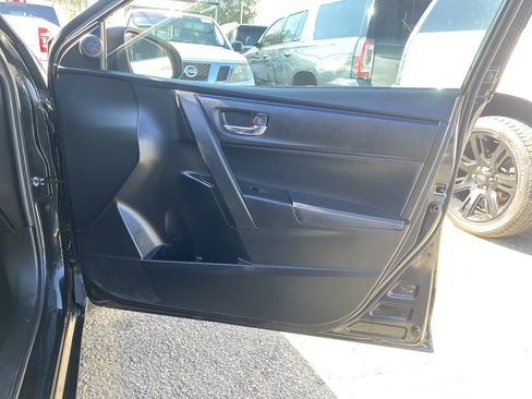 Used 2019 Toyota Corolla SE w/ Carpet Mat Package (TMS) image 18