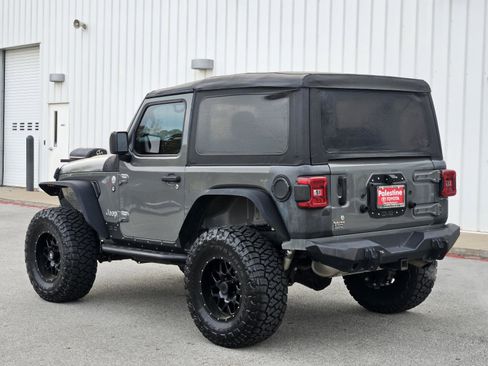 Used 2020 Jeep Wrangler Sport S image 4