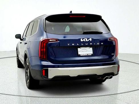 Used 2025 Kia Telluride S AWD/4WD image 6
