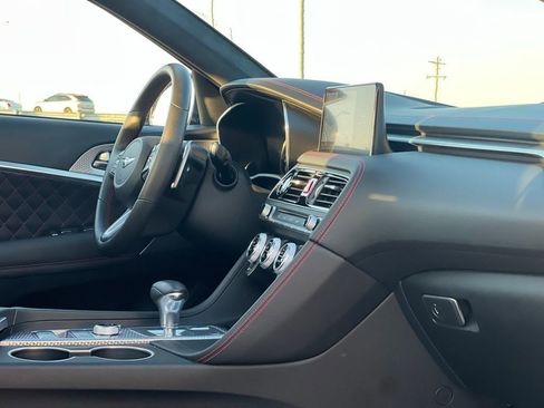 Used 2023 Genesis G70 3.3T w/ Sport Prestige Package RWD image 24