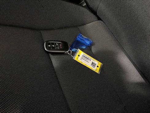 Certified 2025 Honda CR-V EX image 30