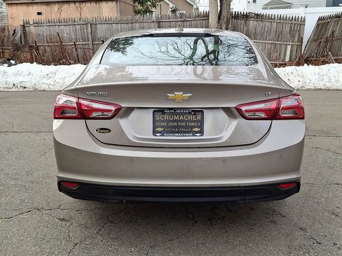 Used 2022 Chevrolet Malibu LT image 6