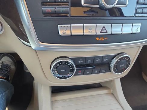 Used 2015 Mercedes-Benz ML 350 2WD w/ Premium 1 Package image 44