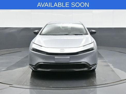 Used 2026 Toyota Prius LE FWD image 2