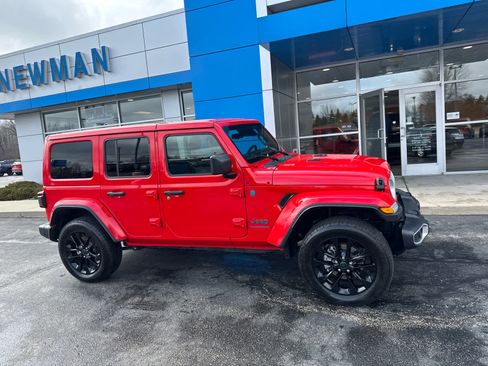 Used 2025 Jeep Wrangler Sahara w/ Safety Group image 2