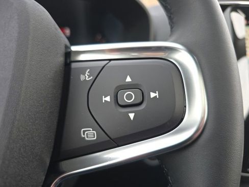 New 2026 Volvo XC40 B5 Core w/ Climate Package image 28