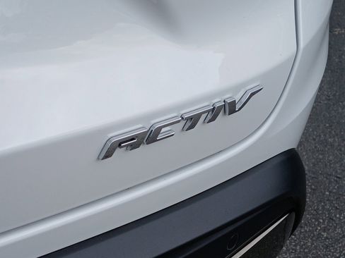 New 2026 Chevrolet Trax ACTIV w/ Sunroof Package image 23