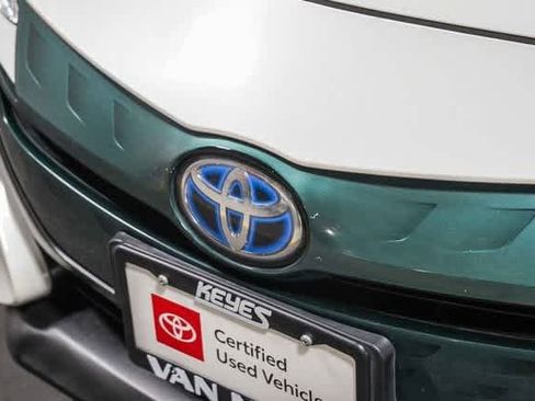 Certified 2018 Toyota Prius Prime Premium image 9