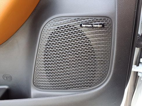 New 2026 Chrysler Pacifica Pinnacle image 17