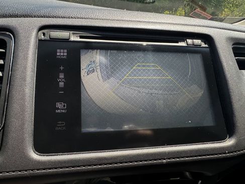 Used 2016 Honda HR-V EX-L image 10