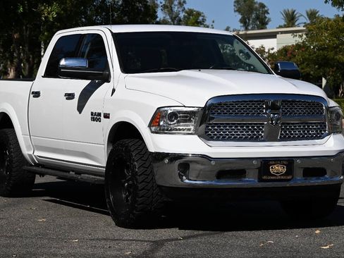 Used 2018 RAM 1500 Laramie w/ Convenience Group AWD/4WD image 8