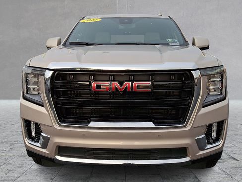 Certified 2023 GMC Yukon SLT w/ SLT Luxury Package image 3