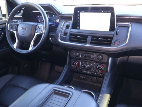 Used 2024 Chevrolet Tahoe Z71 w/ Luxury Package image 10