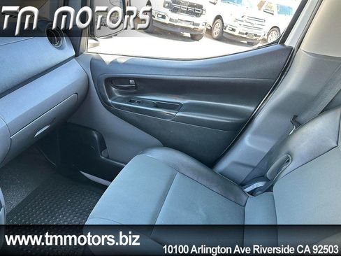 Used 2015 Nissan NV200 S w/ Cruise Control Package FWD image 12