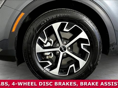 Used 2025 Kia Sportage EX image 34