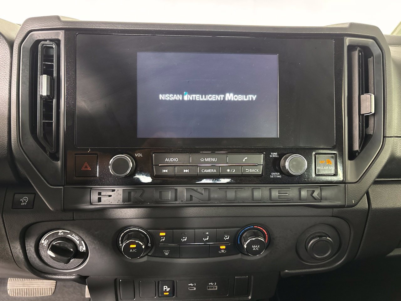 Used 2025 Nissan Frontier S w/ S Utility Package AWD/4WD image 17