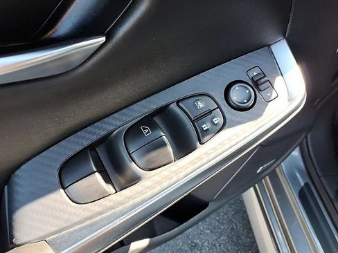 Used 2024 Nissan Sentra SR w/ SR Premium Package FWD image 12