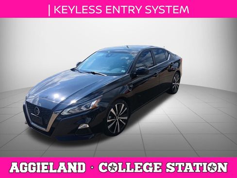 Used 2021 Nissan Altima 2.5 SR w/ SR Premium Package FWD image 6