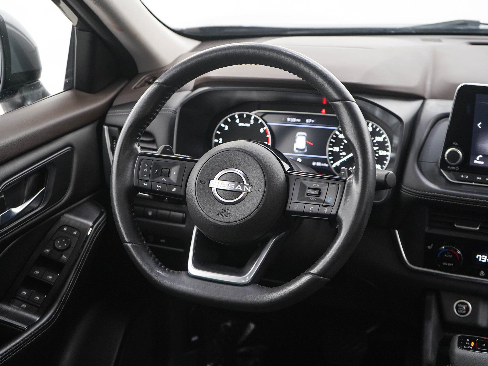 Used 2023 Nissan Rogue SV w/ SV Premium B Package AWD/4WD image 14