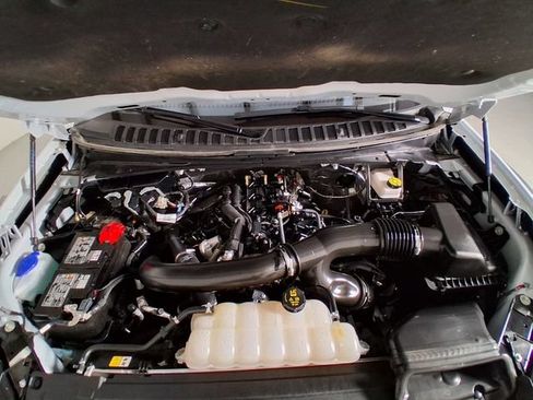 Used 2025 Ford Expedition Max Active AWD/4WD image 18