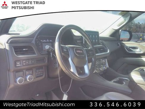 Used 2021 GMC Yukon XL SLT w/ SLT Luxury Plus Package image 7