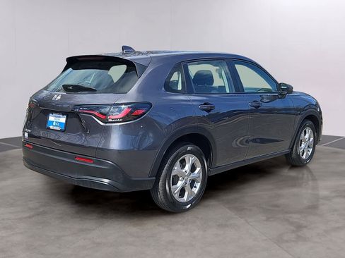 Certified 2025 Honda HR-V LX image 3