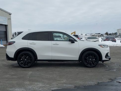 Certified 2024 Honda HR-V Sport image 9