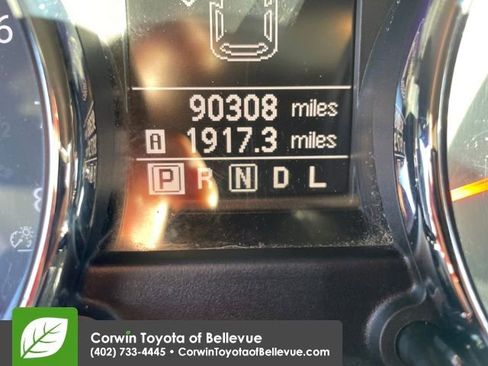 Used 2013 Nissan Rogue S image 16