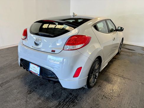 Used 2013 Hyundai Veloster RE:MIX Edition FWD image 7