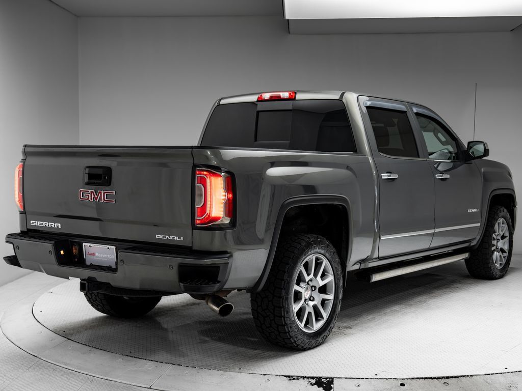 Used 2018 GMC Sierra 1500 Denali AWD/4WD image 31