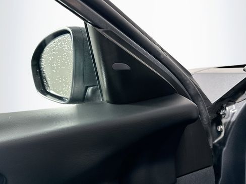 Used 2025 Nissan Altima 2.5 SV image 16