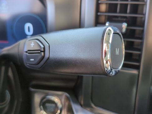 Used 2024 Ford F350 Lariat image 27