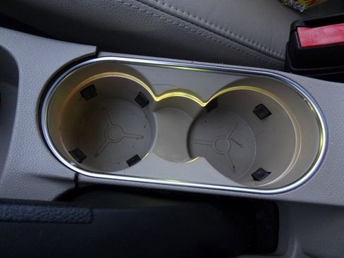 Used 2015 Ford Fiesta Titanium image 39