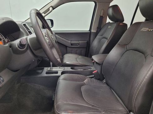 Used 2015 Nissan Xterra PRO-4X w/ Pro-4x Leather Package AWD/4WD image 17