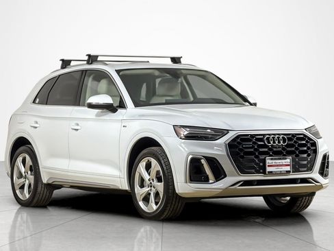 Used 2023 Audi Q5 2.0T Premium Plus w/ Premium Plus Package AWD/4WD image 7